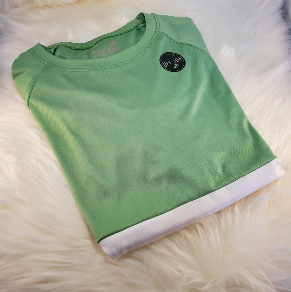 NWT MEN'S TRUNKS UPF 50+ SWIM TEE SIZE M